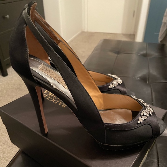 Black Satin Badgley Mischka Heels - Picture 2 of 6